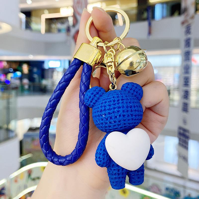 Креативный брелок-мишка с сердцем, смоляная кукла-пара, брелок для школьной сумки, подвеска для машины, маленький подарок