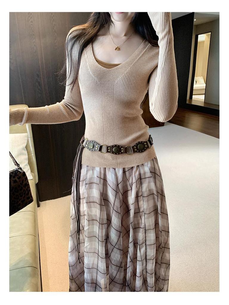 Women's European V-Neck Slim-Fit Knit Sweater - Spring/Autumn 2026 Collection