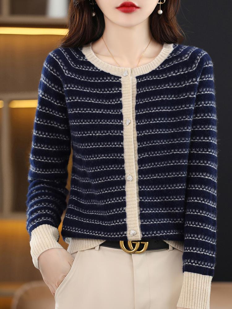 Women's Pure Wool Striped Cardigan – Long Sleeve, Round Neck, Loose Knit Sweater for Autumn/Winter.