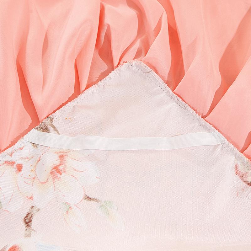 Pink Flowers Lace Bed Skirt Set Summer Ice Silk Smooth Comfortable Bedspread with Pillowcases Luxury Queen King Size Bedding Set