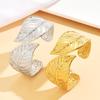 Elegant Retro Wide Stainless Steel Leaf Bangle for Women – Versatile High-End Open Cuff Bracelet.