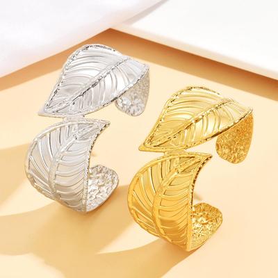 Elegant Retro Wide Stainless Steel Leaf Bangle for Women – Versatile High-End Open Cuff Bracelet.