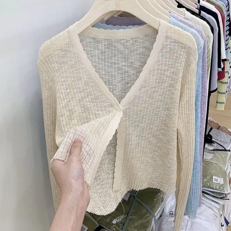 Cardigan sottile in seta di ghiaccio corto bianco da donna manica lunga lavorato a maglia protezione solare slim crop top Kintwear nuova moda semplice casual primavera estate