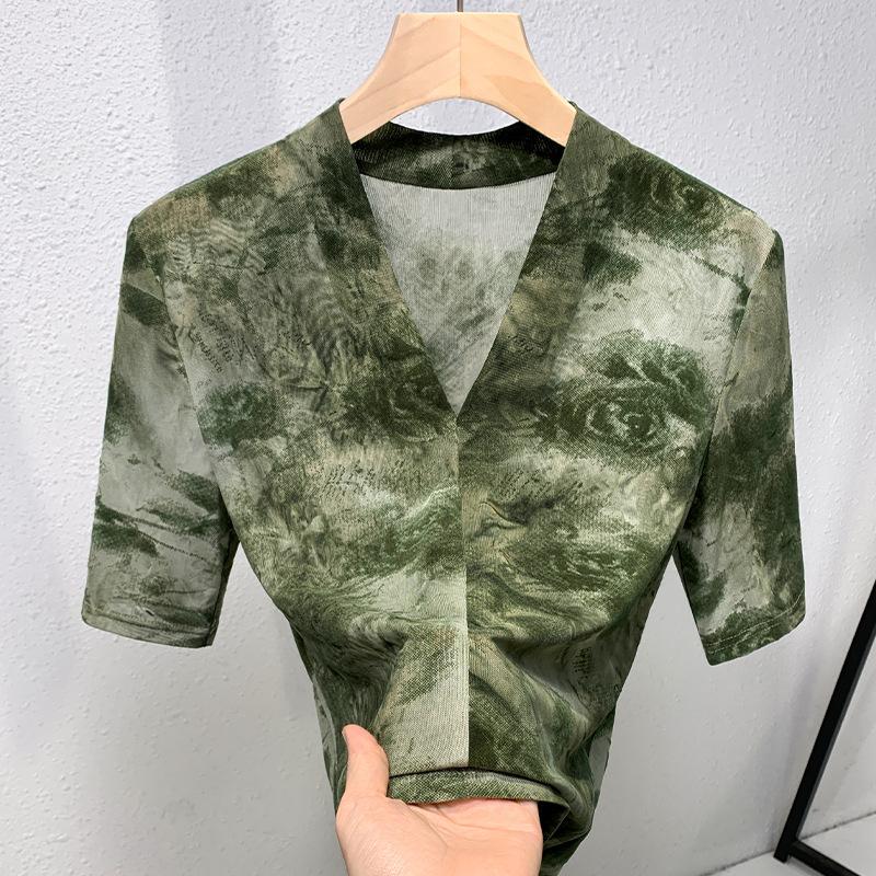 V-neck Top for Women New Slim Design Printed Shirt Fashionable Light Luxury Mid-sleeved T-shirt