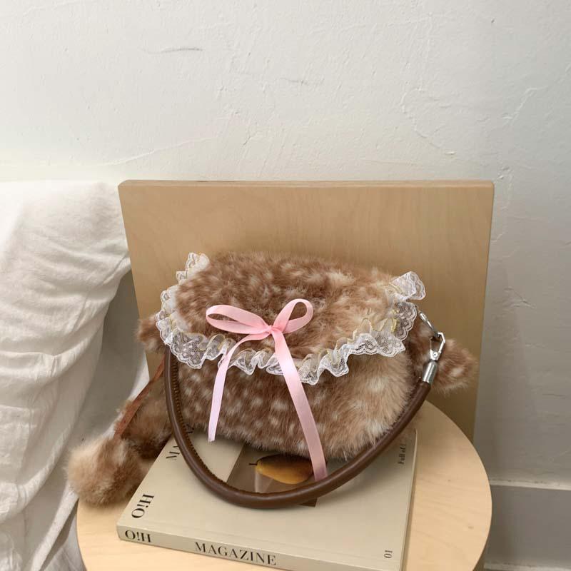 

Ця сумочка має висококласну текстуру, це сумка під пахву для поїздок на роботу та ретро жіноча сумка. коричневий