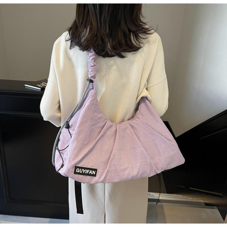 Women's Japanese bag, pleated solid color dumpling bag.