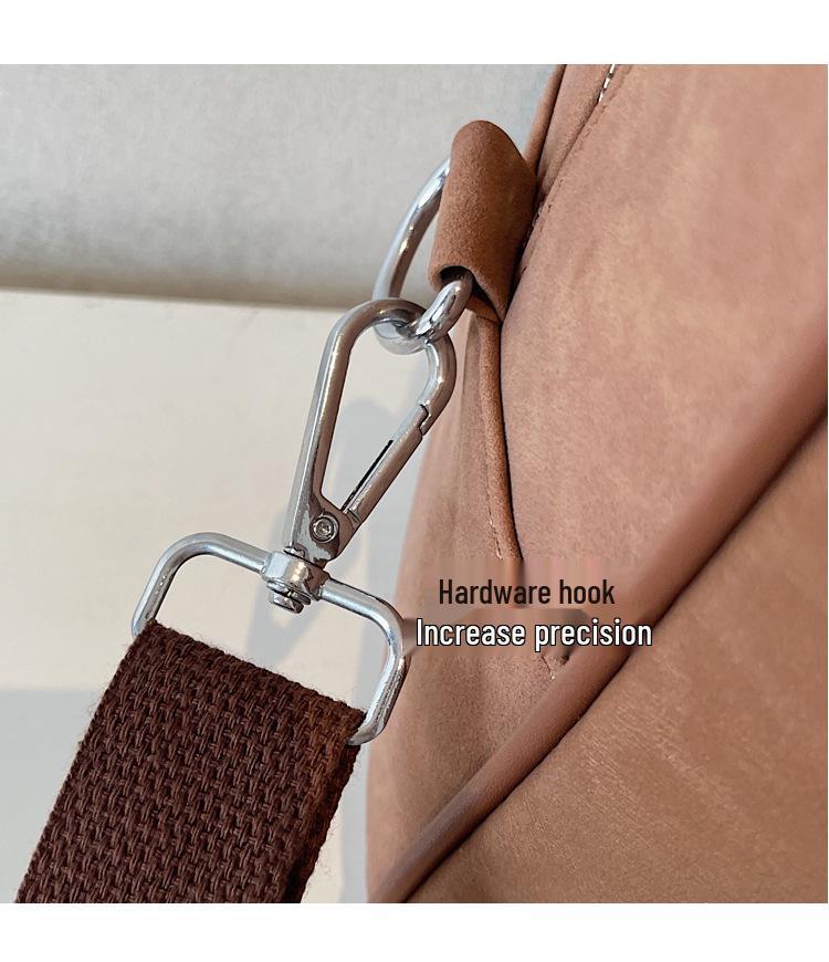 2025 Versatile Large Capacity Crossbody Travel Bag: Lightweight, Fashionable Casual Luggage for Business Trips