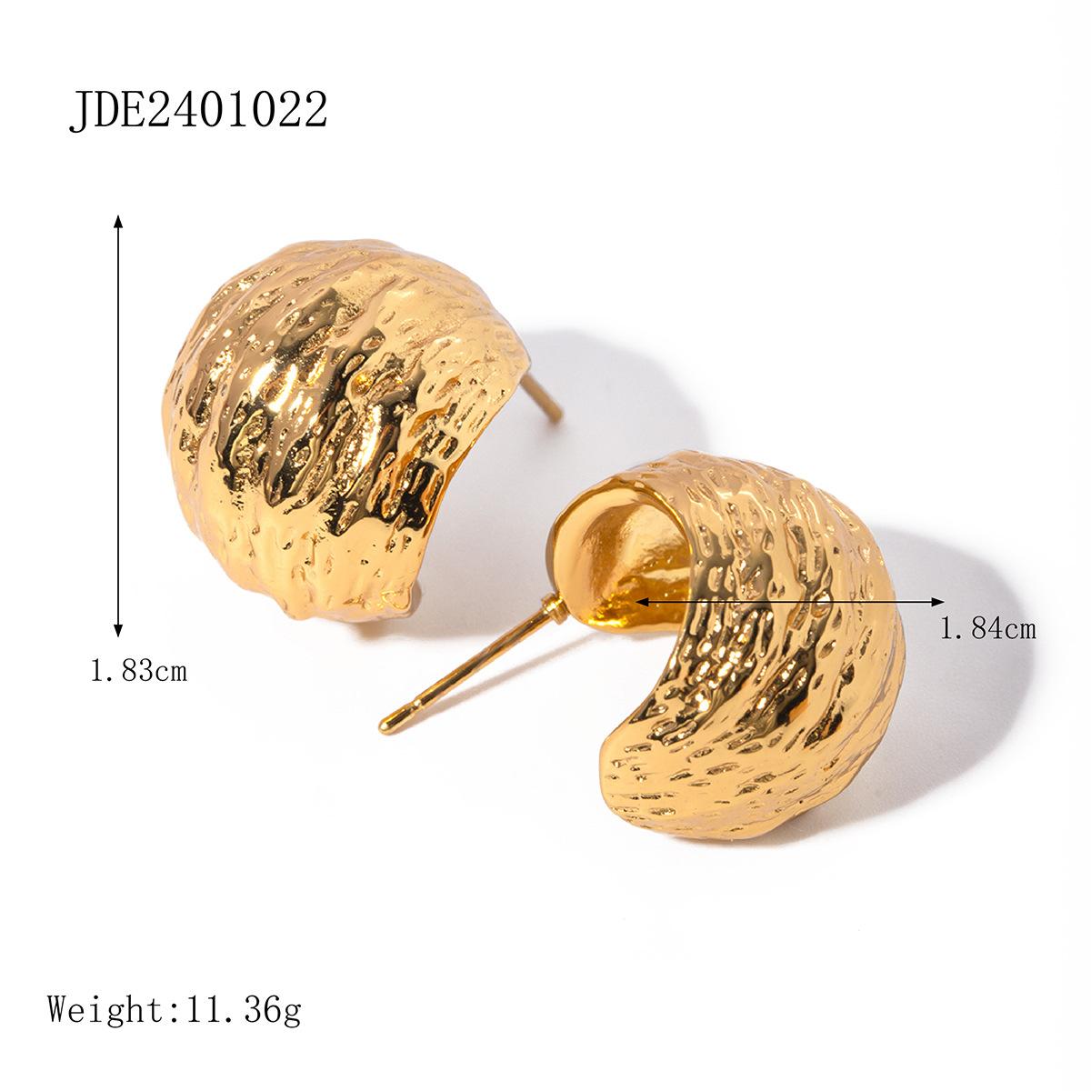

Design 18k gold stainless steel chubby texture C-shaped earrings niche unique design titanium steel stud earrings