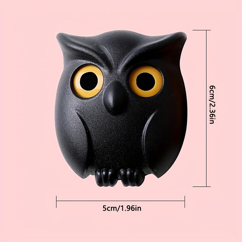 1 buc Hol de intrare Cârlig drăguț bufniță pentru depozitare chei cu adeziv fără urme, Ochi care se deschid și se închid automat.