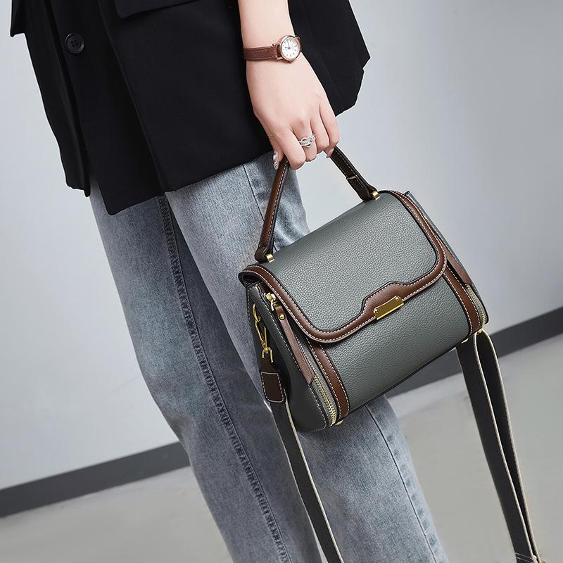 

Весна и Лето Новая Мода Простая Универсальная Женская Сумка Высококачественная Вместительная Одноплечевая Сумка Мессенджер Маленькая Квадратная Сумка 23cm*12cm*17cm синий