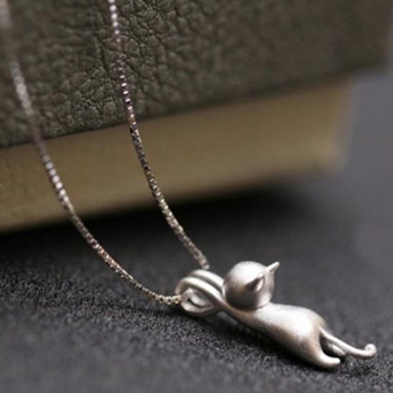Women Faux Silver Lovely Jumping Cat Pendant Necklace Collar Jewelry