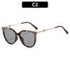 Oversized cat-eye heart-shaped glasses, retro street-style sunglasses, perfect for outdoor vacations and travel.