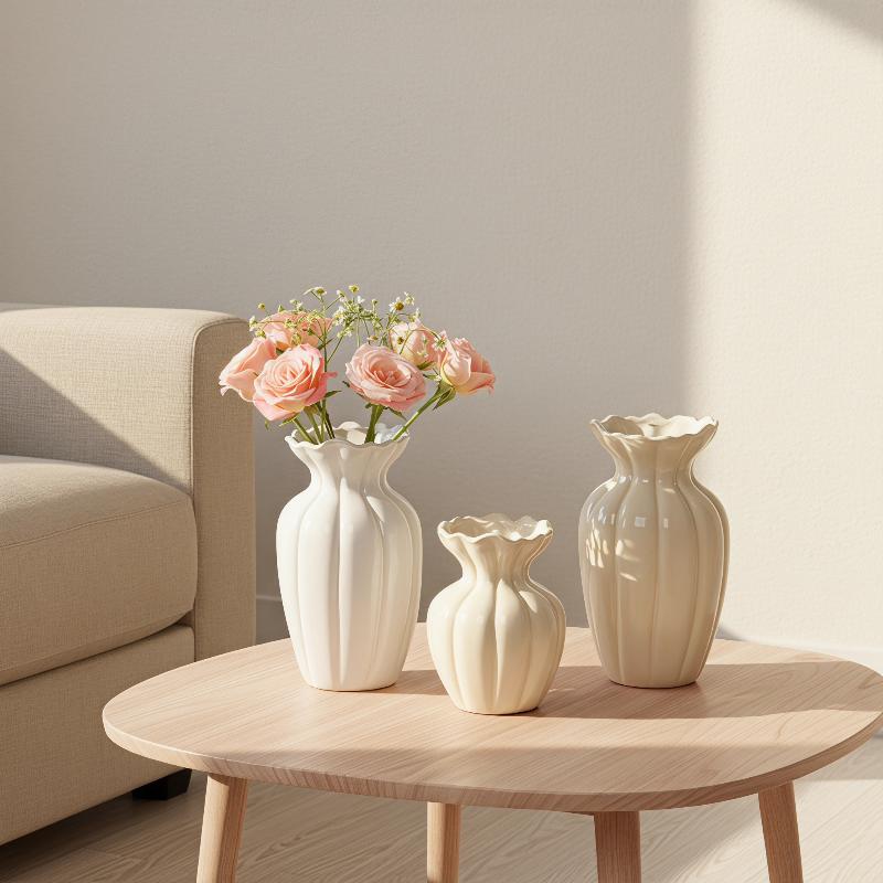 Cream Ceramic Vase Ruffled Edge Fluted Design Home Table Decor Vase For Fresh Flower Arrangement