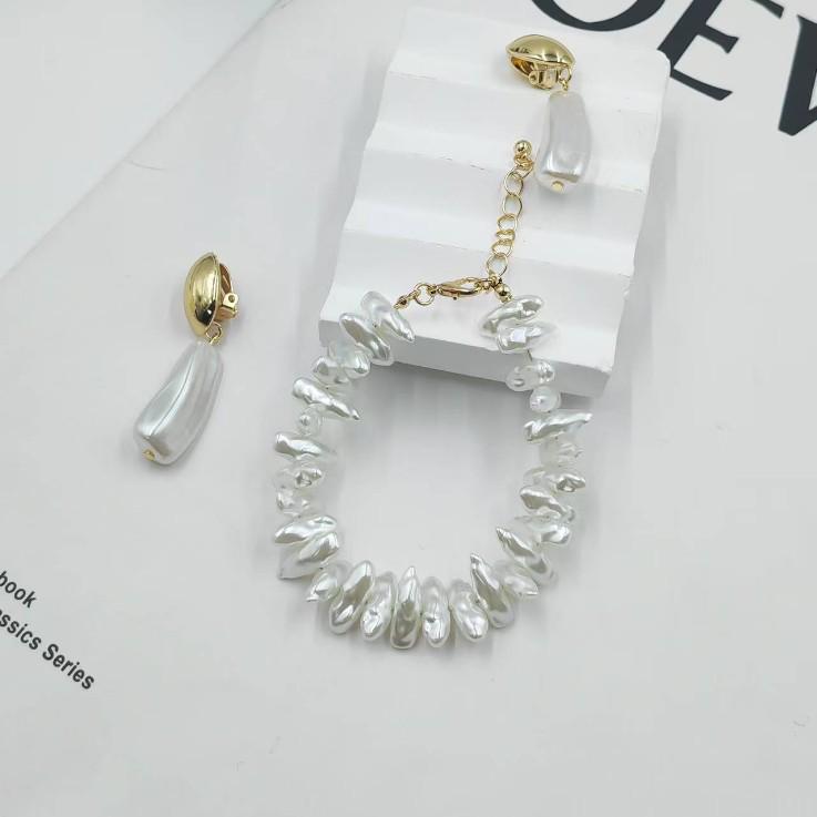 European & American Irregular Baroque Pearl Bracelet & Ear Clip Set – No Piercing Required