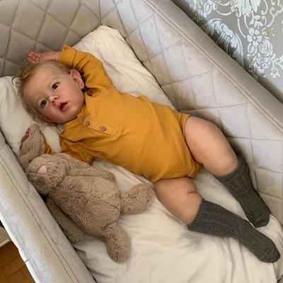 55 cm-es 3D bőr, kézzel készített puha szövet test Reborn Liam Babies babajáték lányoknak Valósághű szőke kisfiú gyerekeknek ajándék