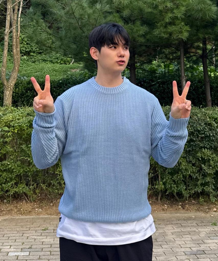 BLOND9 Crew Neck Rib Knit Sweater_Sky Blue