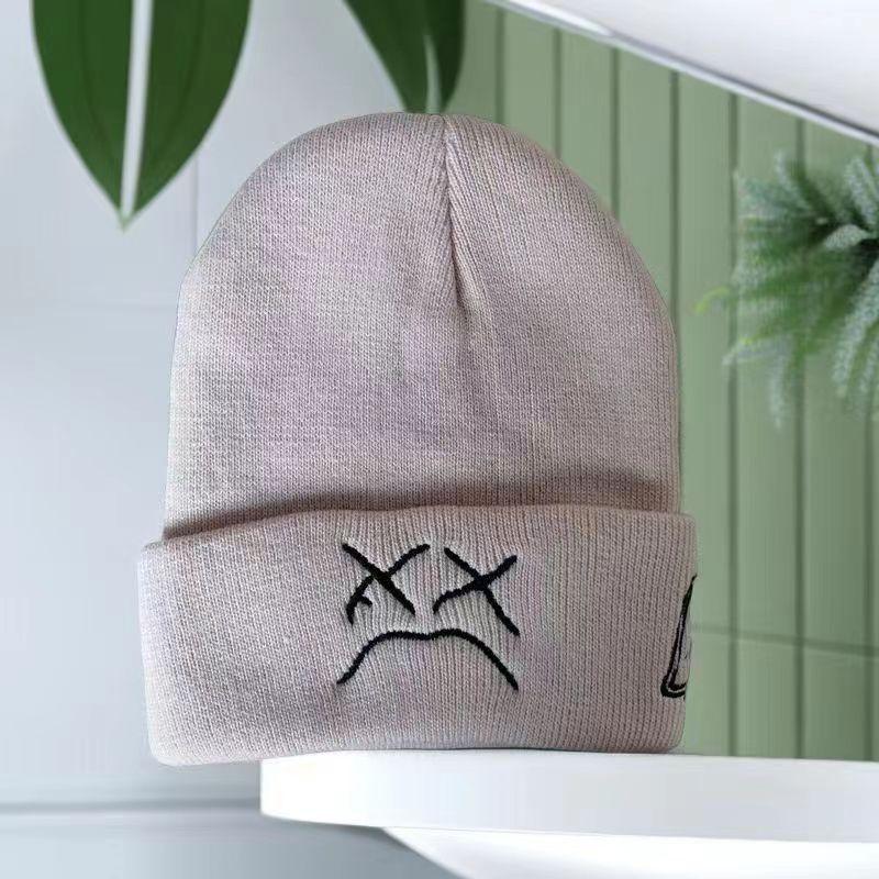 Logo Designed Plain Winter Hat Men Women Custom Logo Warm Kinnted Beanie Funny Expression Beanie Hat With Embroidery Logo