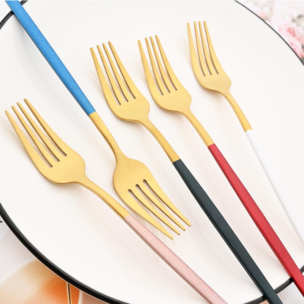 White Gold 24Pcs Cutlery Set Matte Dinnerware Western Flatware Knife Fork Spoons Stainless Steel Silverware Kitchen Tableware Set