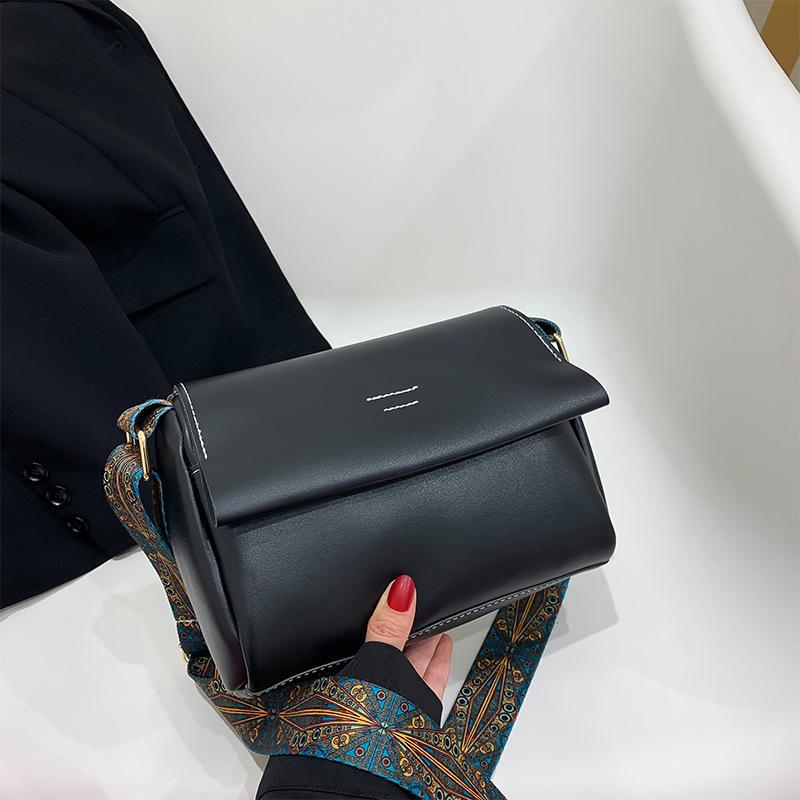 Wide Shoulder Strap Fashion Shoulder Bag Women's New Small Square Bag Western-style Texture PU Simple Ladies Shoulder Bags