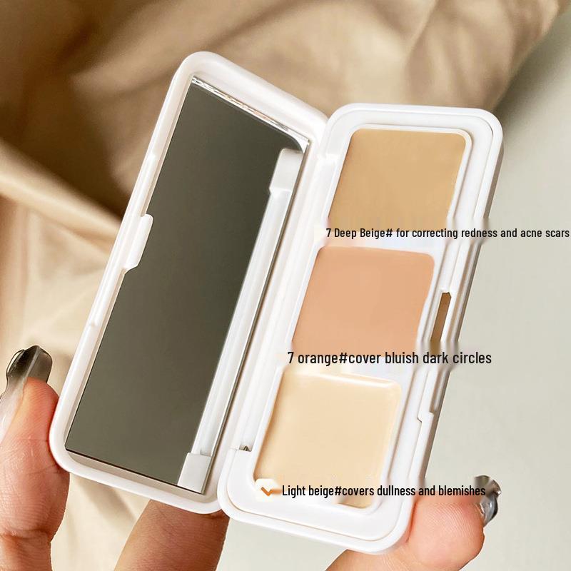 

Палетка консилеров MAFFICK Tri-Color для маскировки несовершенств и темных кругов под глазами 6g