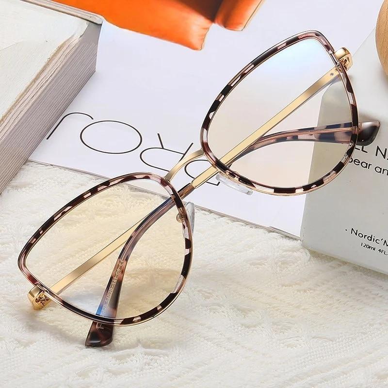 Fashion High-definition Blue Light Resistant Lenses Men's and Women's Cat Eye Anti Blue Light Glasses Wholesale
