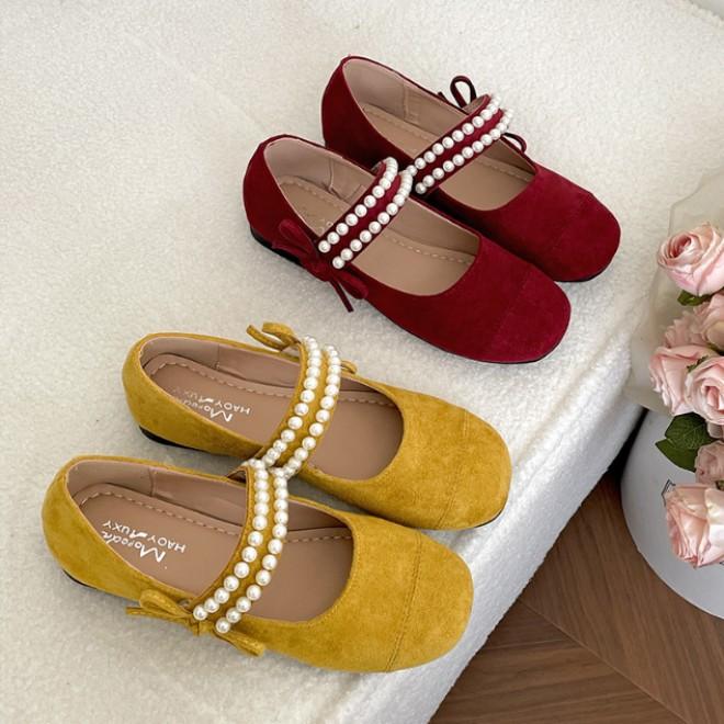 Red French retro light mouth low heel single shoes women's 2025 new summer skirt soft sole versatile Mary Jane shoes