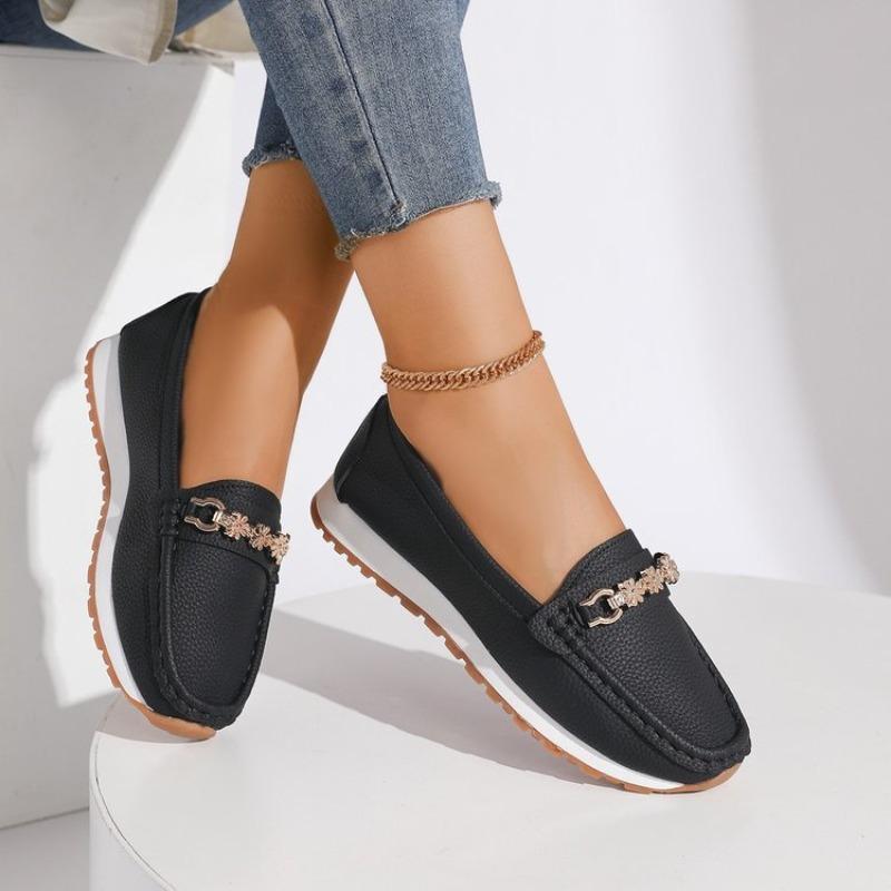 New Large-sized Women's Shoes with A Round Toe, Shallow Opening, Low Heel and Flat Bottom for Comfortable and Casual Wear