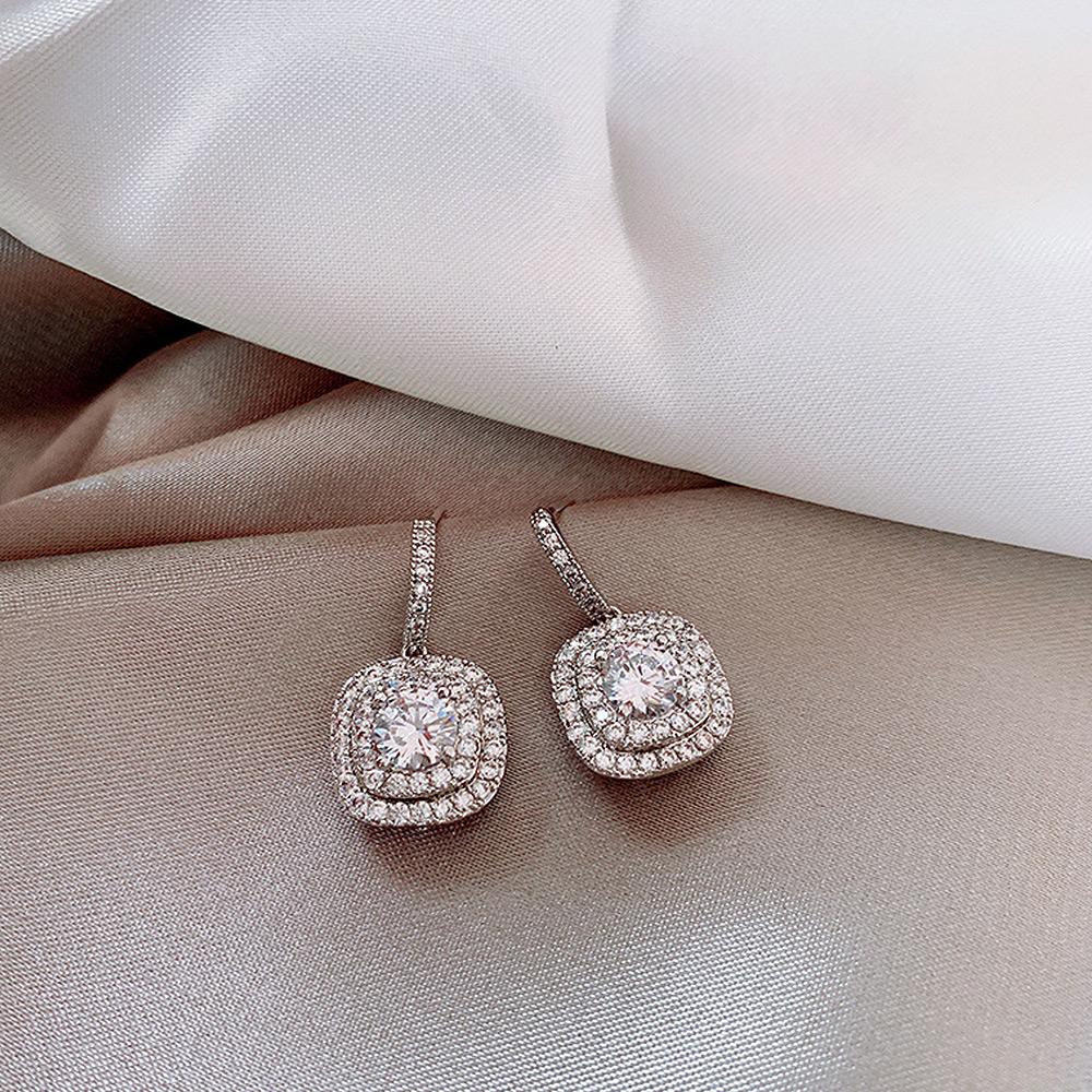 Huitan Trendy Stylish Versatile Women'S Dangle Earrings With Crystal Stone Cubic Zirconia Color Female Earrings Nuptial Bridal JewelryFashion Dangle