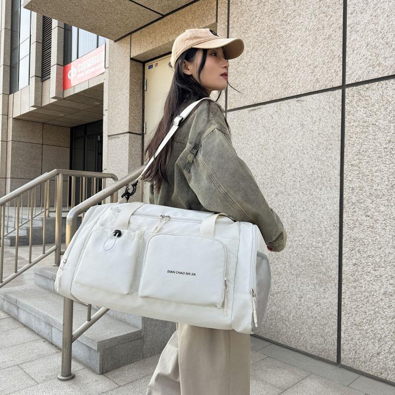 Men and Women College Students Can Store Luggage Bags for Wet and Dry Fitness Bags for School and Holidays.