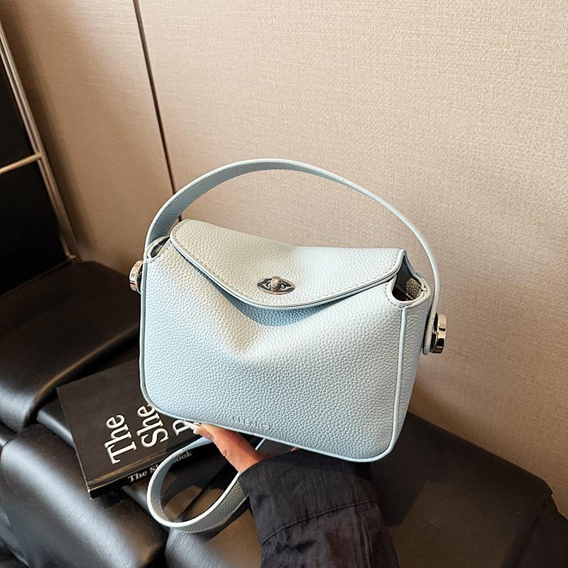 High-end Niche Bag Women's Summer Versatile New Women's Messenger Bag Portable Pillow Bag
