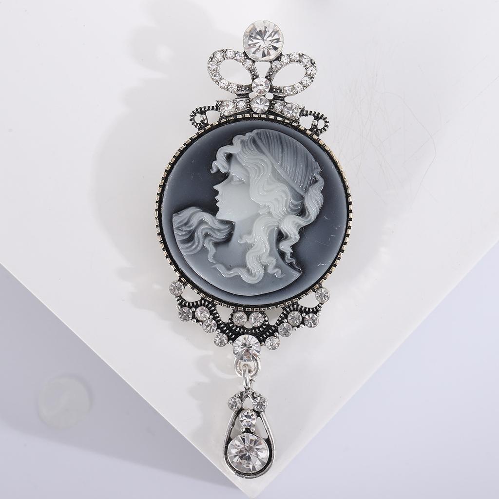 Vintage Lady Head Badge for Women Rhinestone Classic Girl Figure Party Office Brooch Pin Jewelry Gift