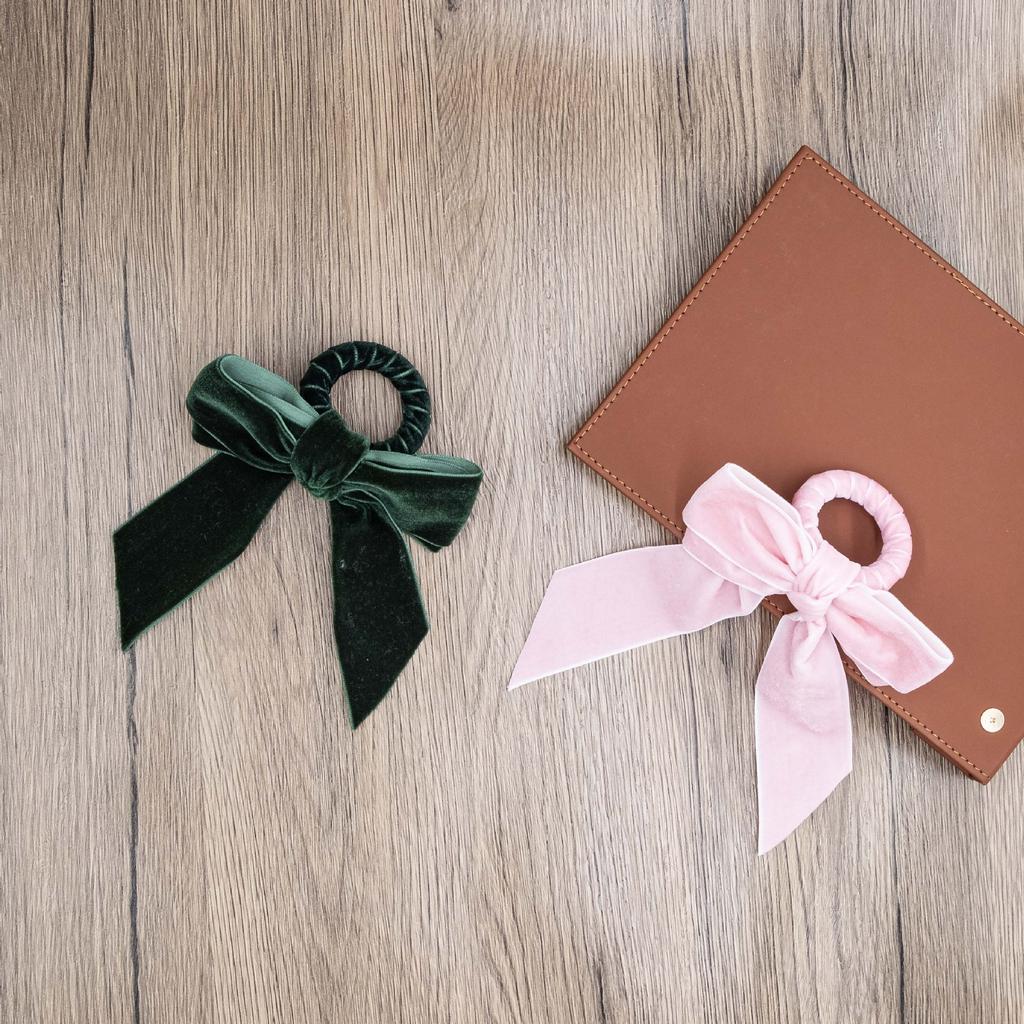 6 Stück Rot&Grün Schleife Weihnachts-Serviettenringe Schicke Samt-Schleife für Weihnachtsessen-Partys Feiertags-Hochzeit Zuhause Serviettenhalter