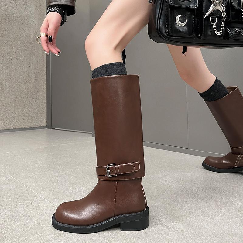 Verze z hovězí kůže Jedna bota Dva způsoby nošení Odnímatelné rytířské boty Dámské silné podpatky S přezkou na opasku Martensky Vysoké, ale ke kolenům