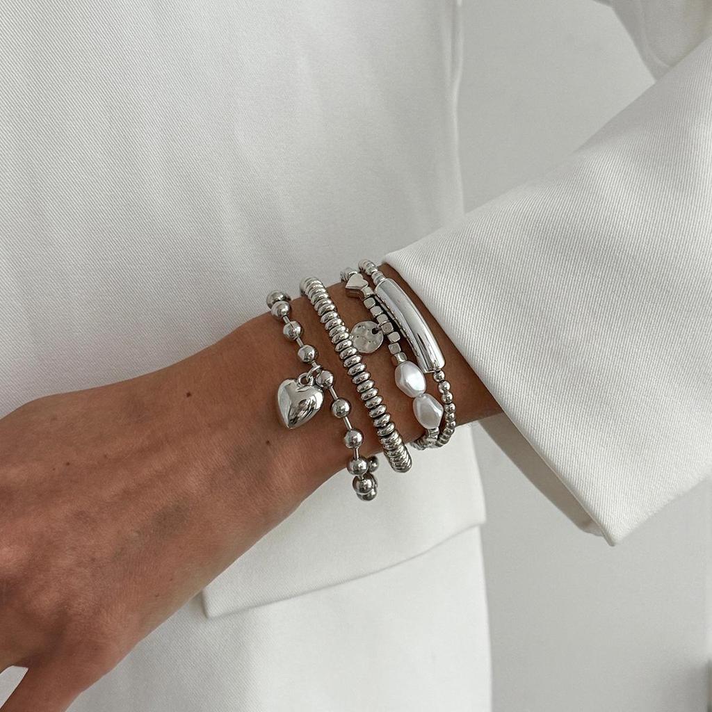 4-piece/set Fashion Imitation Pearl Metal Heart-shaped Pendant Bracelet for Women's Creative Silver Cubic Chain Jewelry
