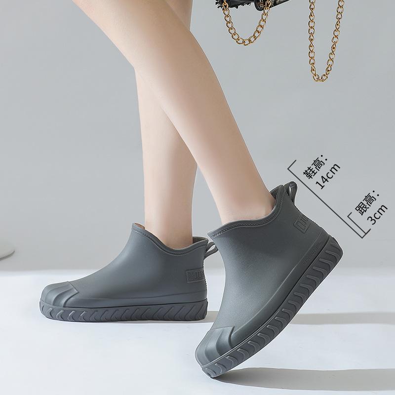 Japanese and Korean Platform Pvc Rain Shoes New Women's Outer Wear, Waterproof and Non-slip Outdoor Long Tube Fashion Rain Boots Women