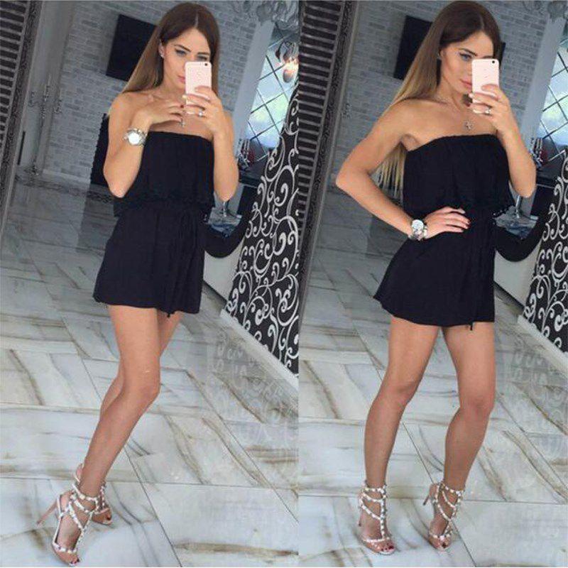 Elegante Mono de Mujer con Pantalones Cortos de Hojas Para un Look Chic de Verano
