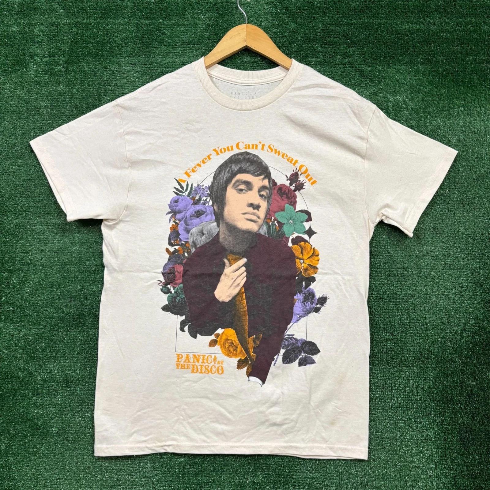 Panic at the Disco A Fever You Can t Sweat Out Rock Band T-shirt Size Medium S