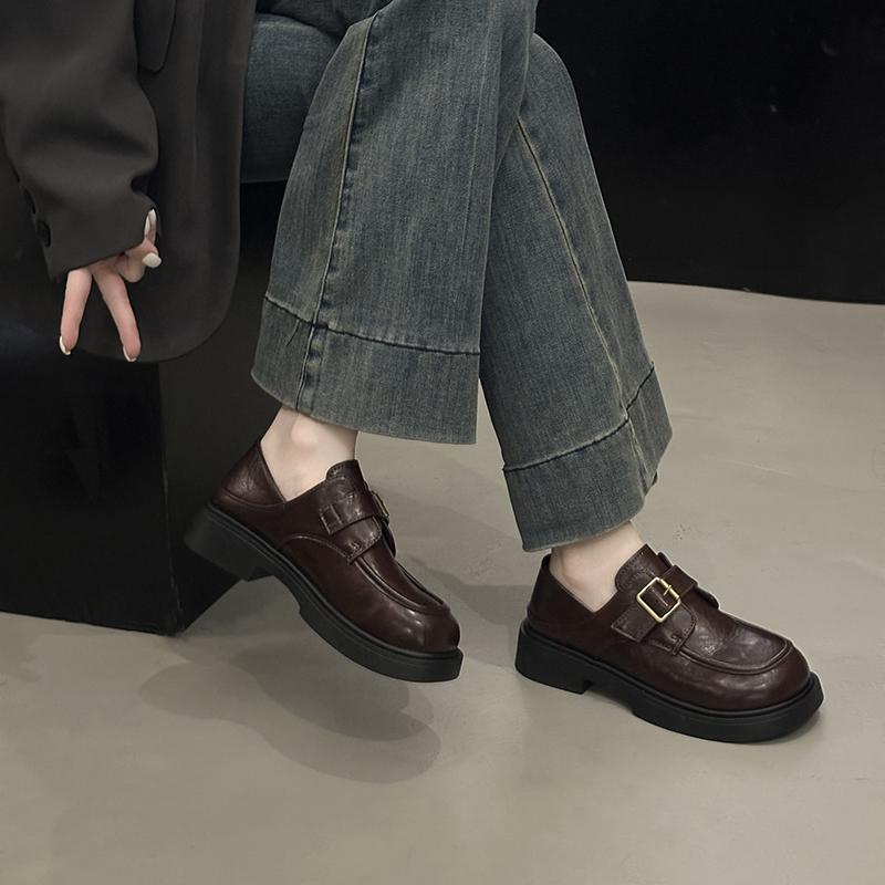 Модные оксфорды женские осенние повседневные кожаные слипоны с круглым носком женские однотонные с квадратной пряжкой на платформе балетки повседневная обувь 40 коричневый 2969₽