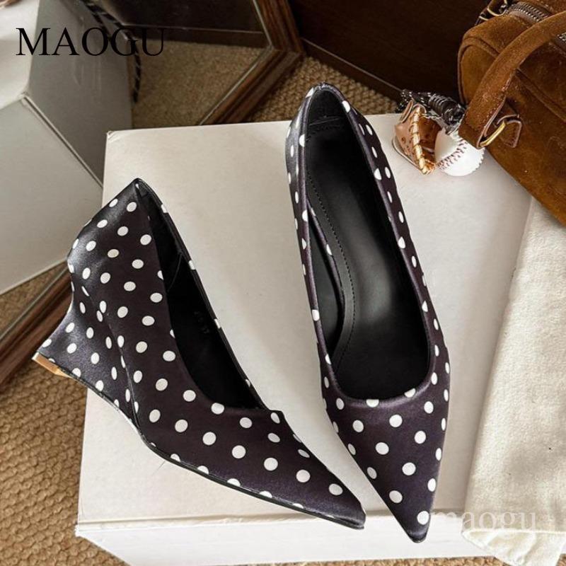 Vintage Dot Wedge Heels for Women Pointed Toe Slip-On Pumps Classic Spot Comfortable Fashion Dress Shoes Zapatos De Mujer Size35