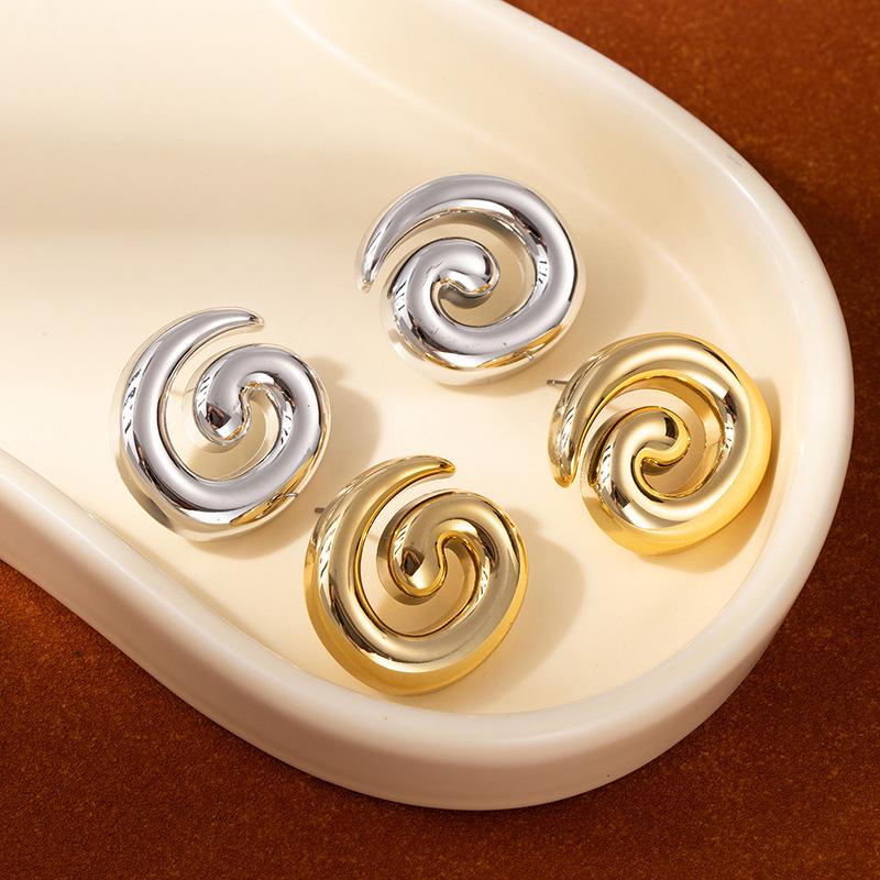 Exaggerated Floral Petal Earrings: Multi-layered Niche Design with a European & American Style