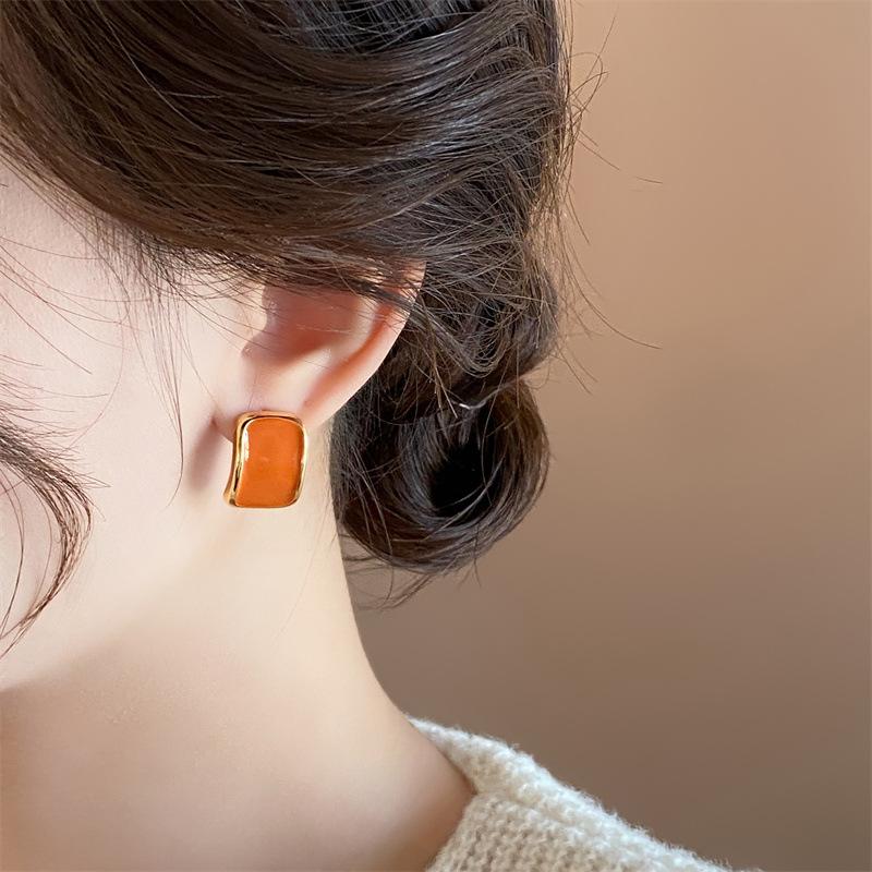 Silver needle dripping oil square geometric earrings Hong Kong style retro temperament stud earrings niche simple design earrings women