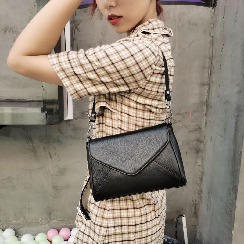 Genuine Leather Boston Bag Barrel Bag Women Large Capacity Crossbody Shoulder Bag Splicing Design Handbag