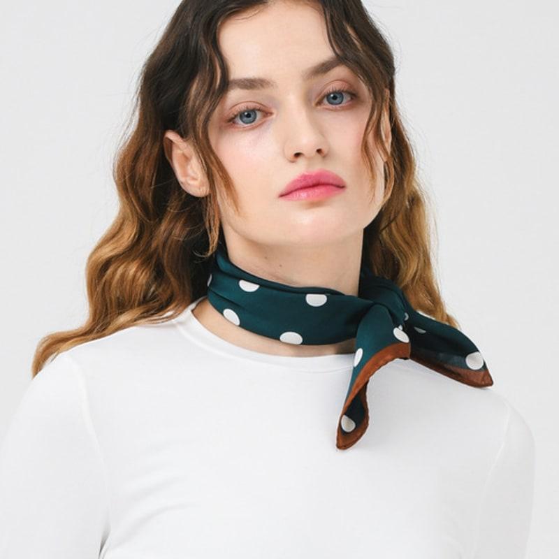 DOYOUKNOWMC ALL SEASON Golf Thick Dot Print Green Scarf