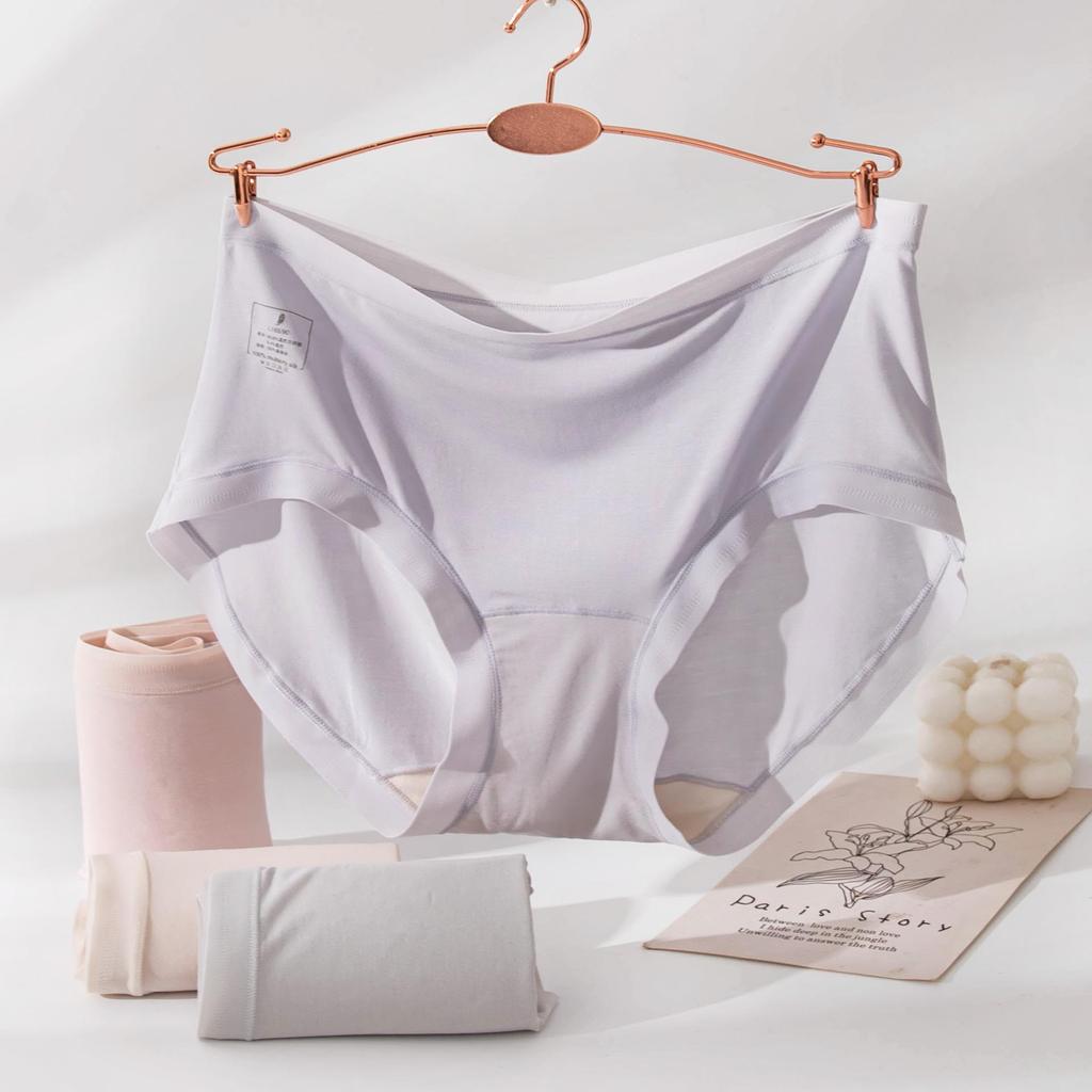 Women's Breathable Mid-Waist Mulberry Silk Triangle Briefs