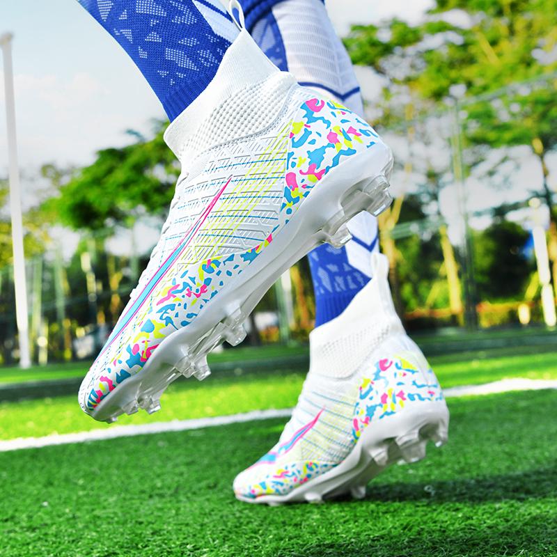 New Football Shoes Field Outdoor Society Unisex Comfortable Football Boots Sports Sneaker Sport Wear Top Quality Soccer Shoes