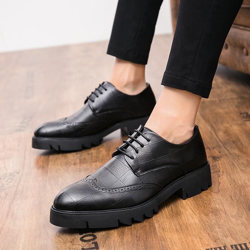 Fashion New Arrival Mens Casual Leather Shoes Thick Soled Formal Shoes Fashion Brogue Shoes Elegant Leisure Walk Oxford Male Shoes Adult