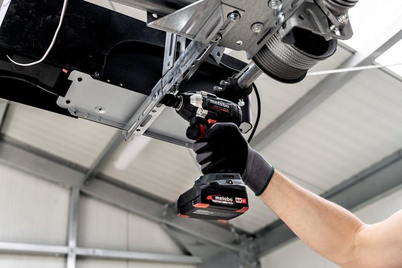 Combo Set 18V Bs 18 Lt Bl + Ssw 18 Lt 300 Bl 2*5.2Ah - Me 685203000