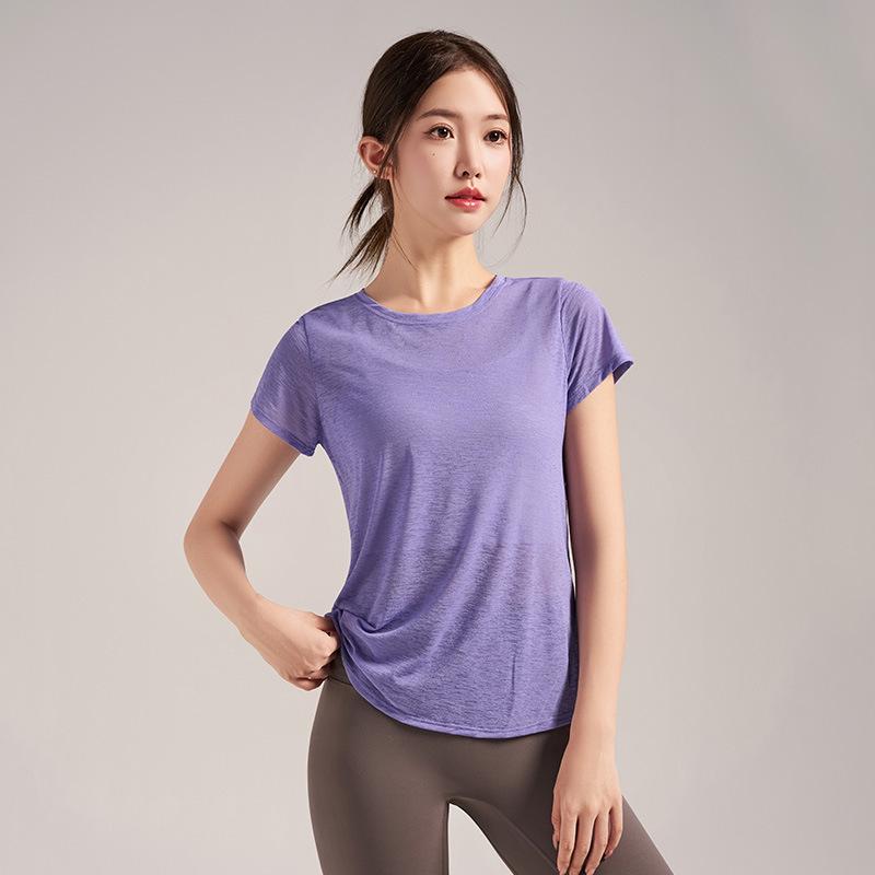 

2025 Women s Breathable Yoga & Running Cover-Up, Short Sleeve Sport Top for Training & Pilates Fitness Medium