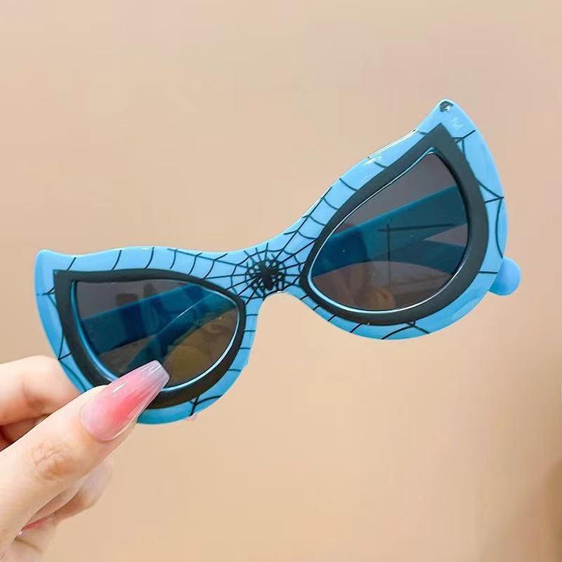 Cartoon Spiderman Kids' Sunglasses - Fun Fashion Posing Glasses for Boys and Girls