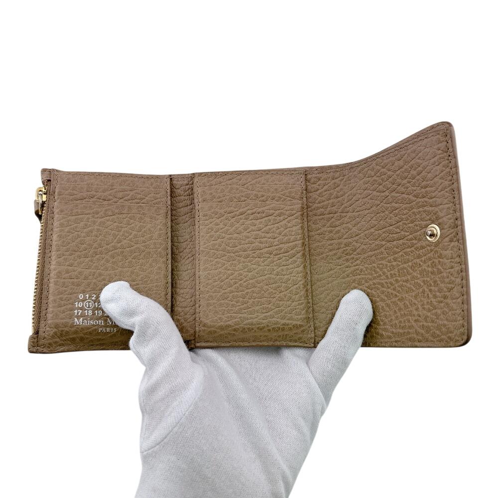 Maison Margiela SA3UI0010 Compact Wallet 4 Stitches Leather Tri-fold Wallet Beige Leather Used